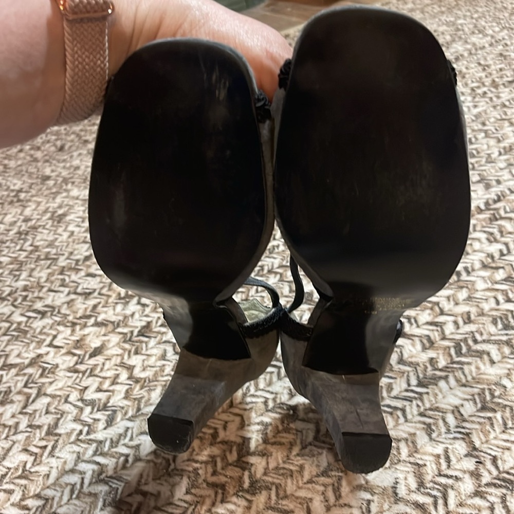 Vintage Newport News Gray Suede Women's Heels - Picture 7 of 10